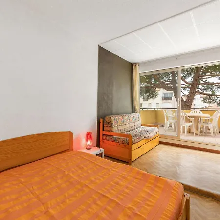 1 Bedroom Apartment For 5 Apartment *